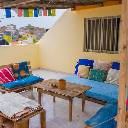 Simabo'S Backpackers' Hostel Минделу Экстерьер фото
