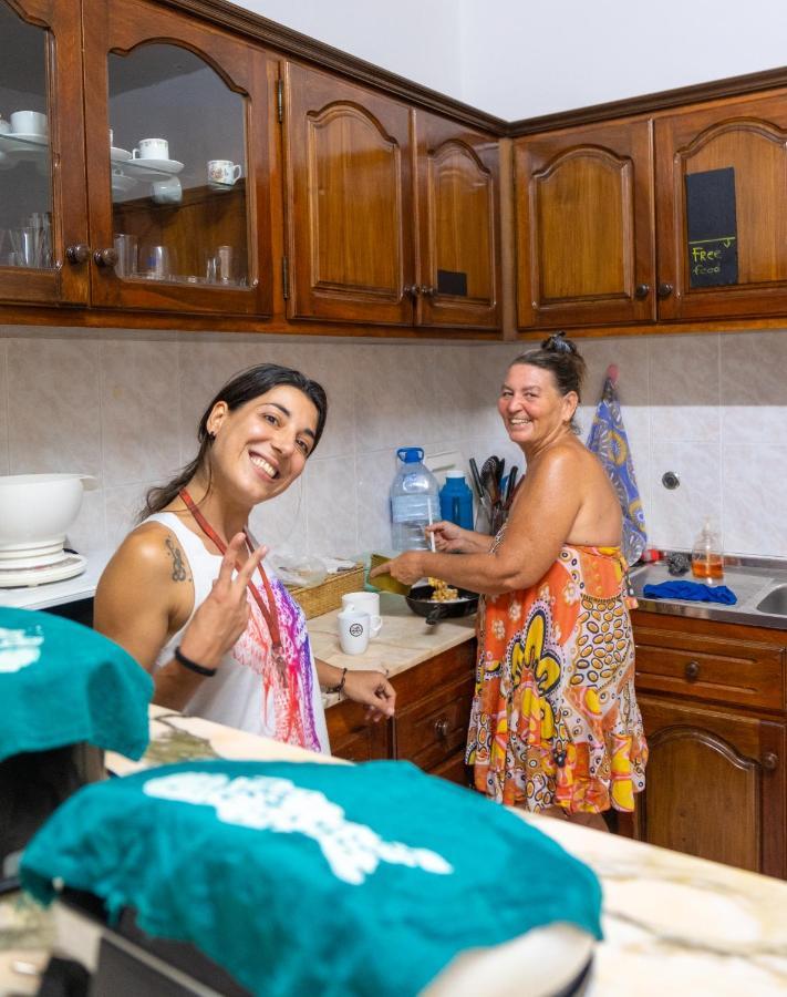 Simabo'S Backpackers' Hostel Минделу Экстерьер фото