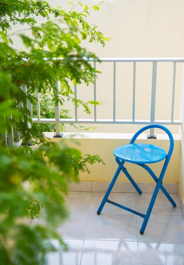 Simabo'S Backpackers' Hostel Минделу Экстерьер фото