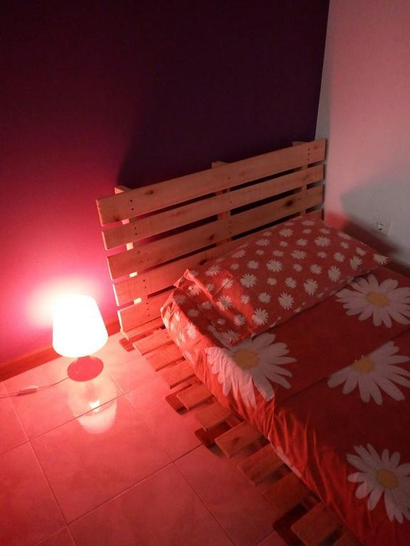 Simabo'S Backpackers' Hostel Минделу Экстерьер фото