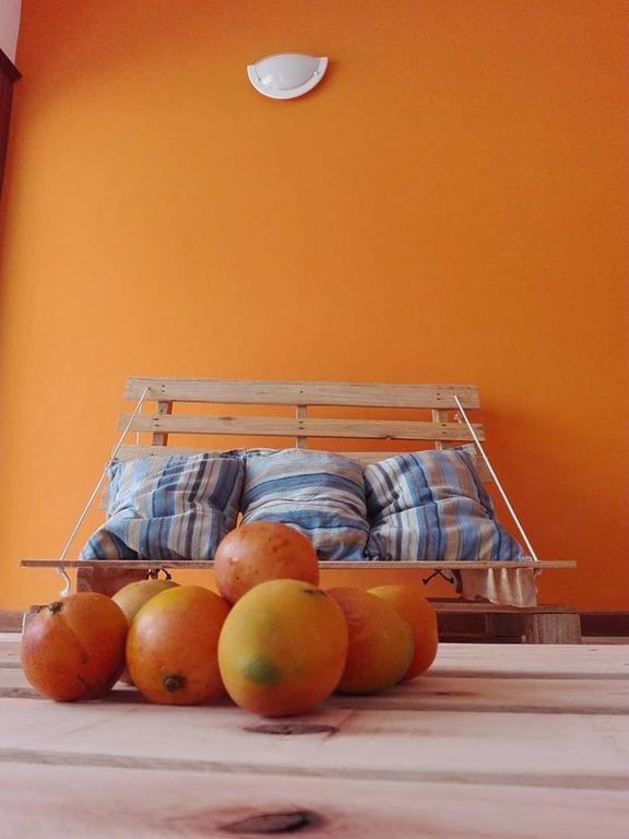 Simabo'S Backpackers' Hostel Минделу Экстерьер фото